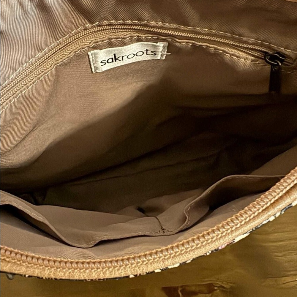 Sakroots Purse/Crossbody - Picture 3 of 3